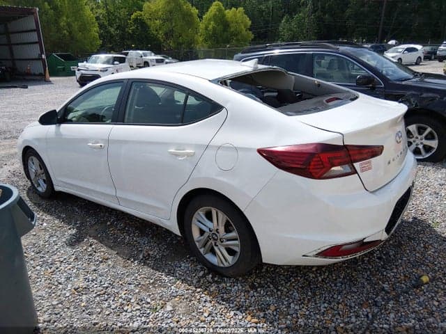 2020 HYUNDAI ELANTRA SEL 3