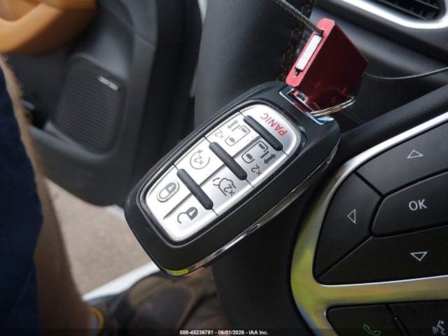 2022 CHRYSLER PACIFICA PINNACLE AWD 11