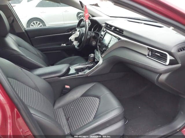 2018 TOYOTA CAMRY SE 5