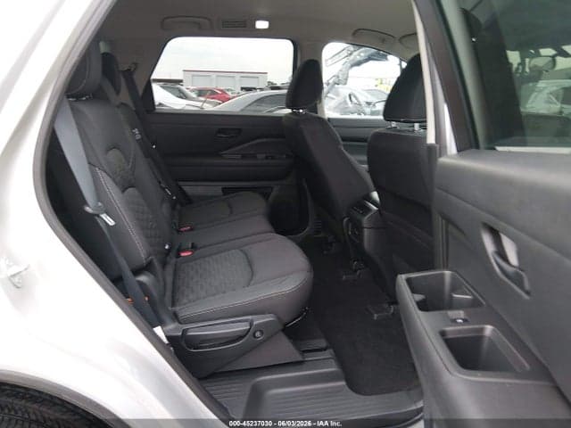 2023 NISSAN PATHFINDER SV 4WD 8