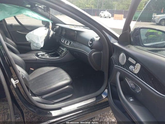 2017 MERCEDES-BENZ E 300 4MATIC 5