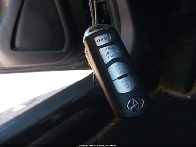 2017 TOYOTA YARIS IA 11