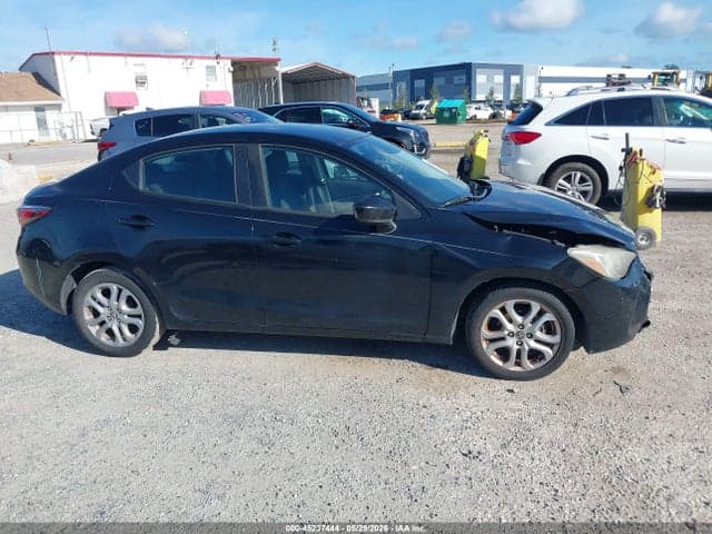 2017 TOYOTA YARIS IA 13