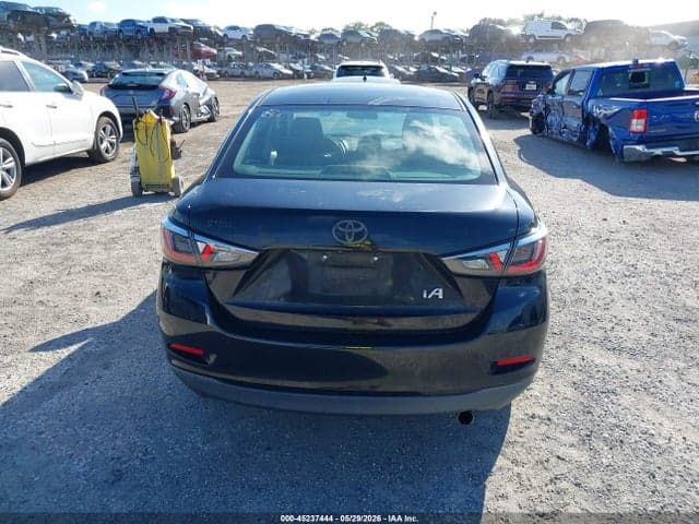 2017 TOYOTA YARIS IA 16