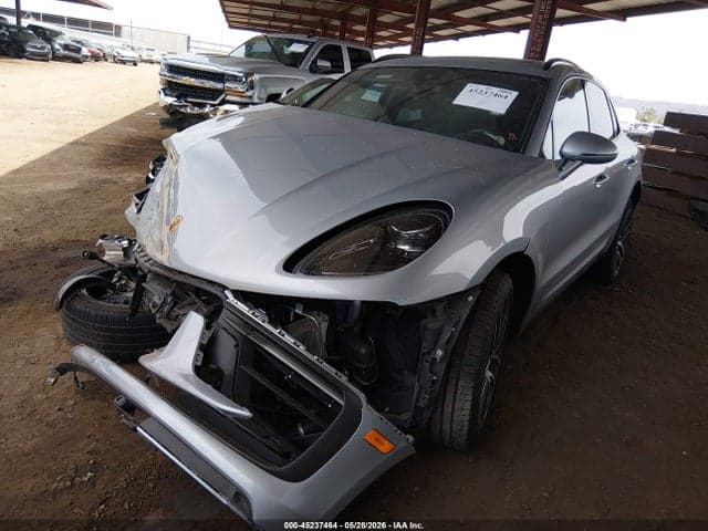 2025 PORSCHE MACAN T 2