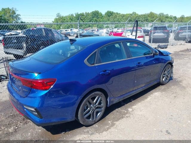2021 KIA FORTE GT-LINE 4
