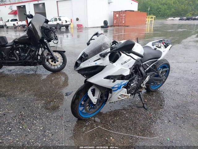 2026 SUZUKI GSX800 F 2