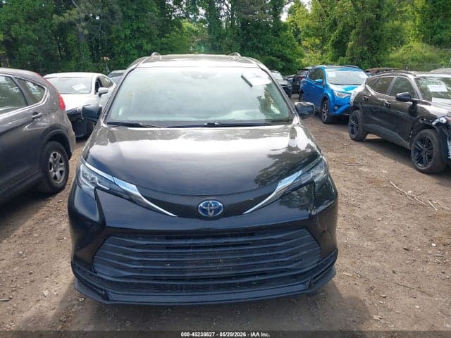 2021 TOYOTA SIENNA LE 12