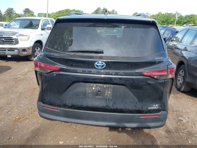 2021 TOYOTA SIENNA LE 16