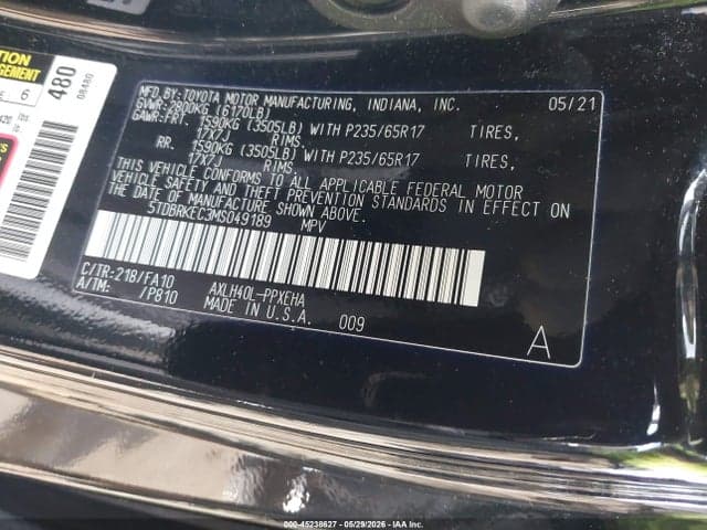 2021 TOYOTA SIENNA LE 9