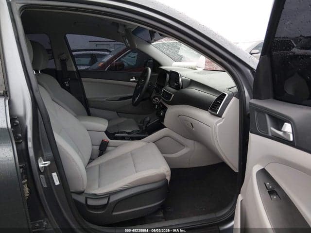 2019 HYUNDAI TUCSON SE 5