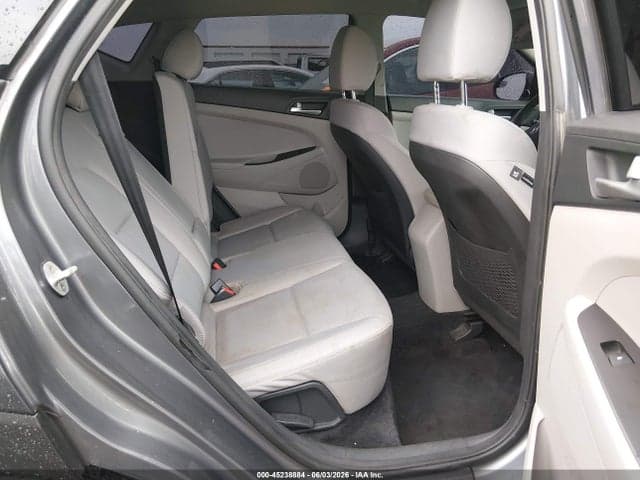 2019 HYUNDAI TUCSON SE 8