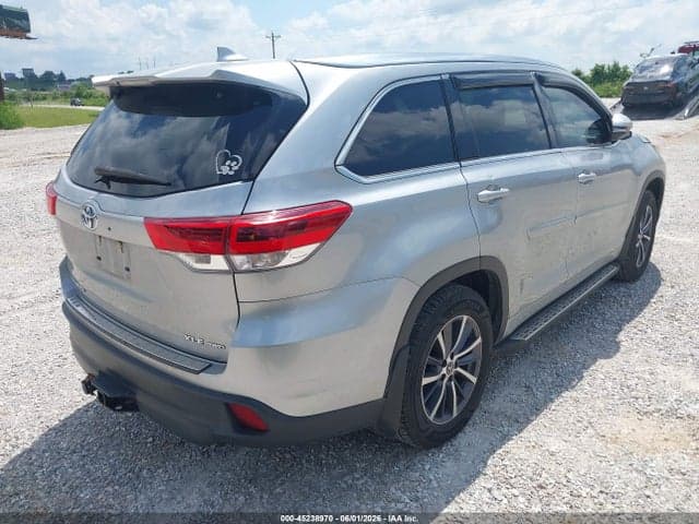 2017 TOYOTA HIGHLANDER XLE 5