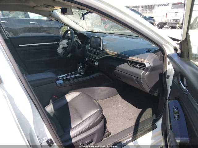 2021 NISSAN ALTIMA SL FWD 5
