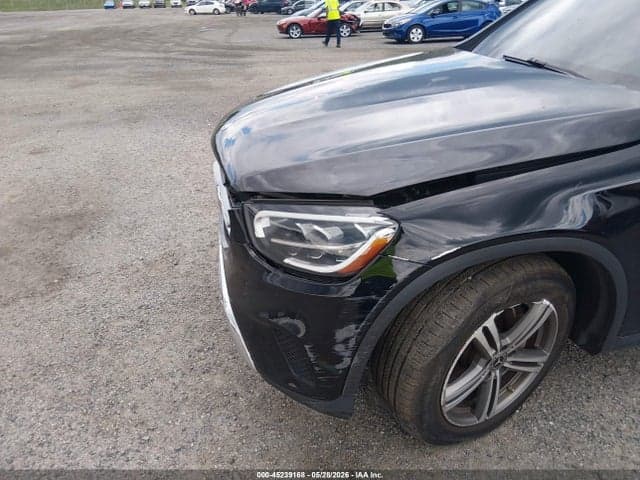 2020 MERCEDES-BENZ GLC 300 4MATIC 6