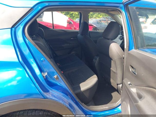 2021 NISSAN KICKS SV XTRONIC CVT 8