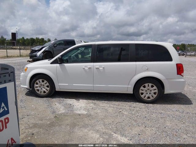 2018 DODGE GRAND CARAVAN SE 14
