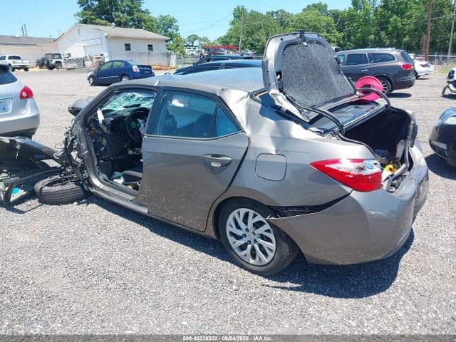 2018 TOYOTA COROLLA LE 3