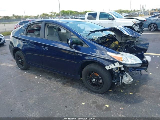 2015 TOYOTA PRIUS FOUR