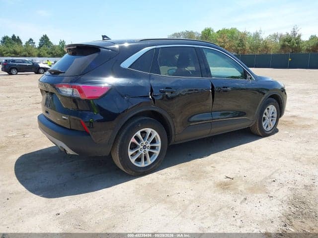 2020 FORD ESCAPE SE 4