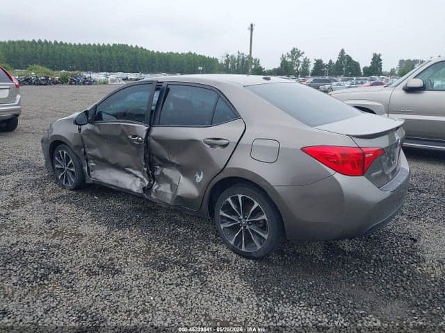 2017 TOYOTA COROLLA SE 3