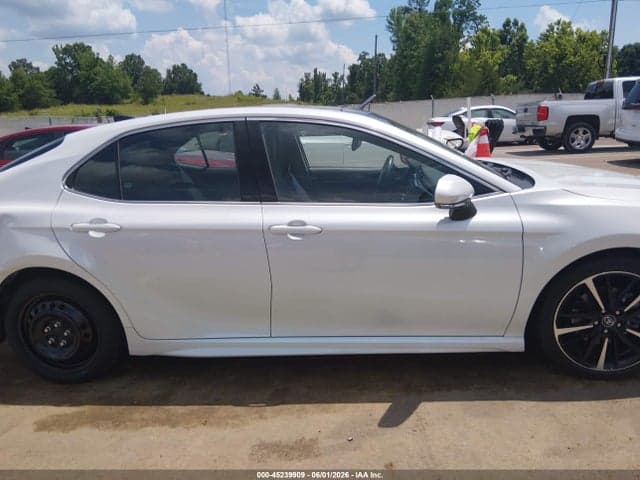 2018 TOYOTA CAMRY XSE V6 14
