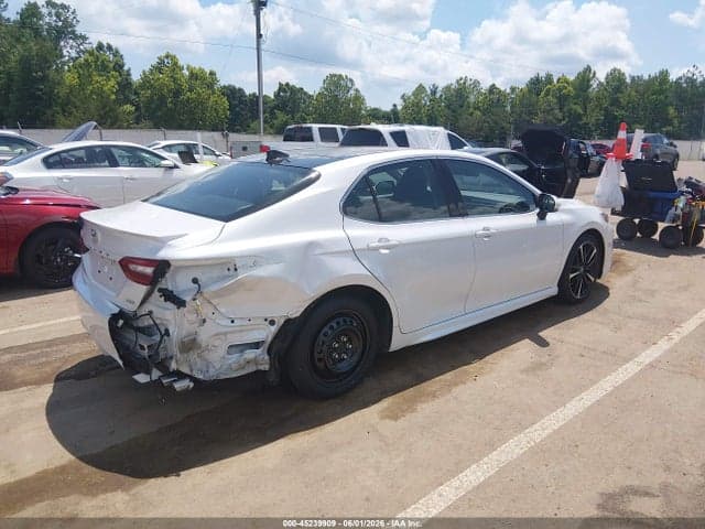 2018 TOYOTA CAMRY XSE V6 4