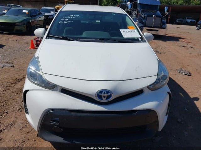 2017 TOYOTA PRIUS V TWO 12