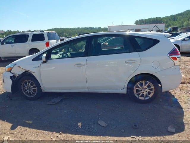 2017 TOYOTA PRIUS V TWO 14