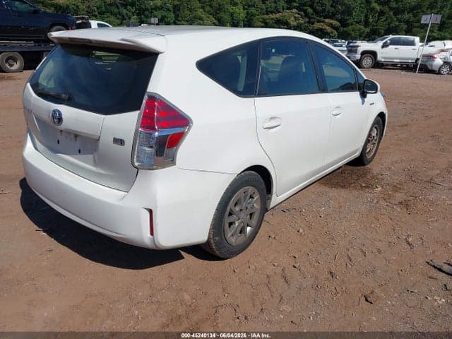 2017 TOYOTA PRIUS V TWO 4