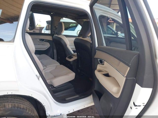 2026 VOLVO XC90 PLUS 8