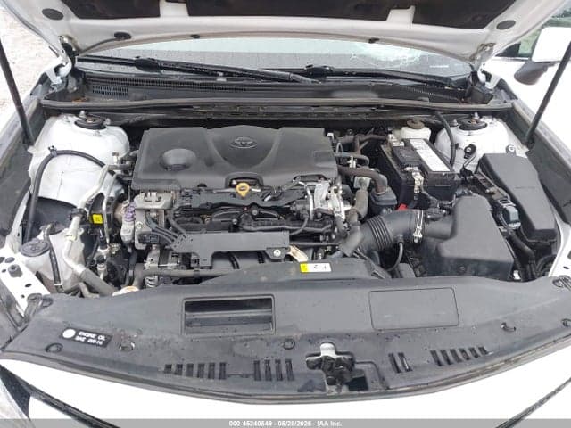 2020 TOYOTA CAMRY XLE 10