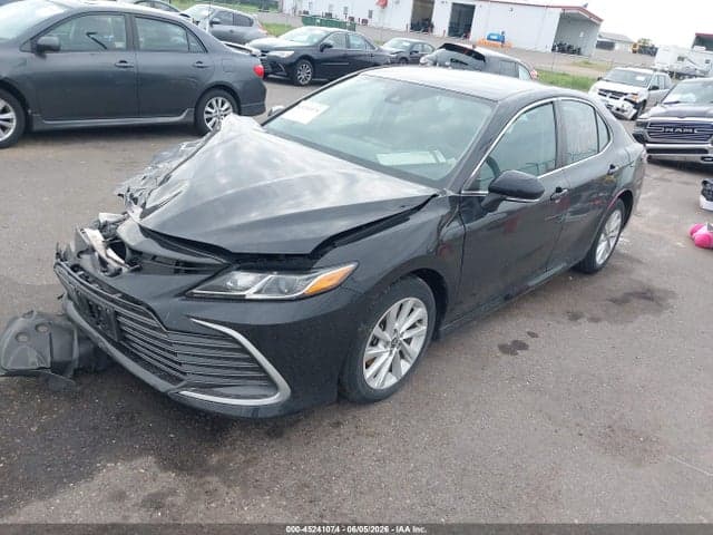 2022 TOYOTA CAMRY LE 3