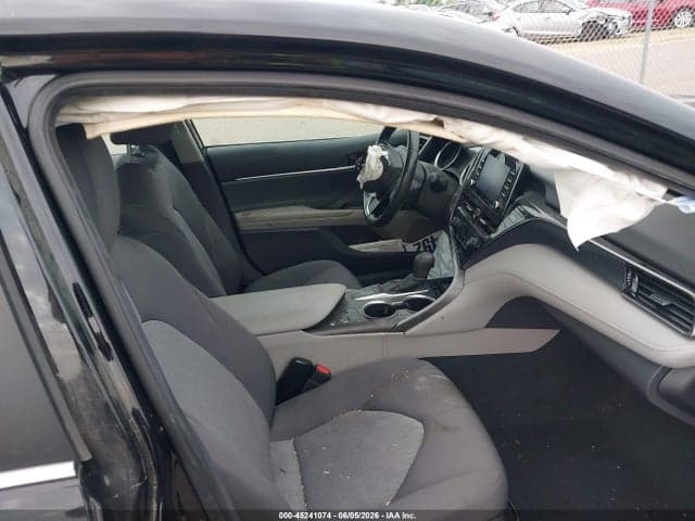 2022 TOYOTA CAMRY LE 6