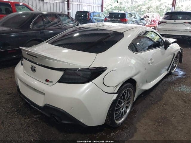 2022 TOYOTA GR86 PREMIUM 4
