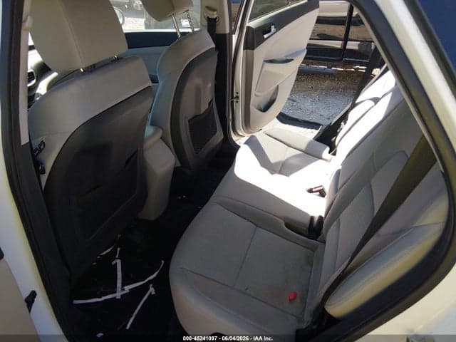 2021 HYUNDAI TUCSON SE 8