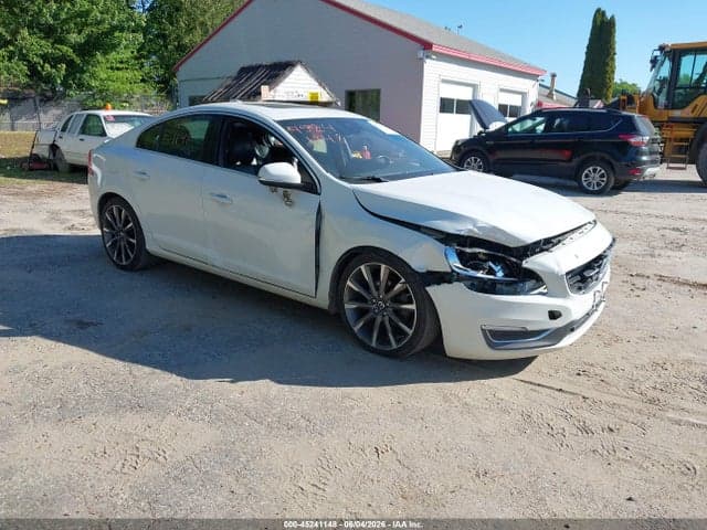 2015 VOLVO S60 T5