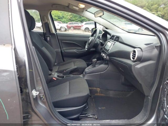 2024 NISSAN VERSA 1.6 S 5