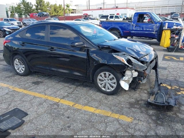 2019 HYUNDAI ACCENT SE 1
