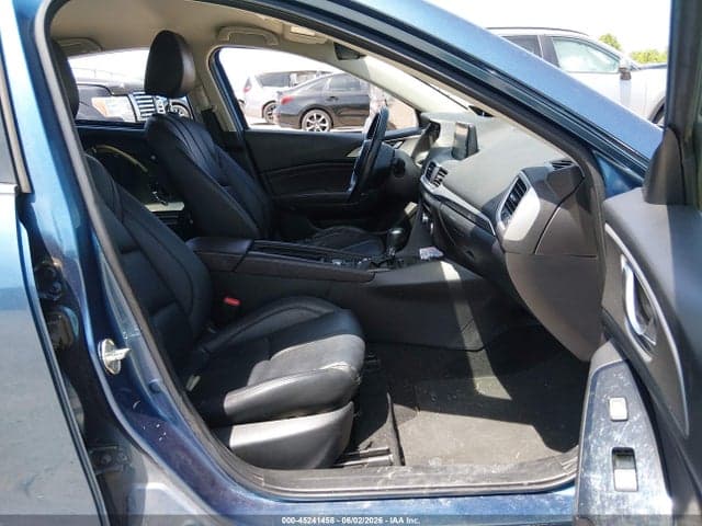2017 MAZDA MAZDA3 TOURING 5