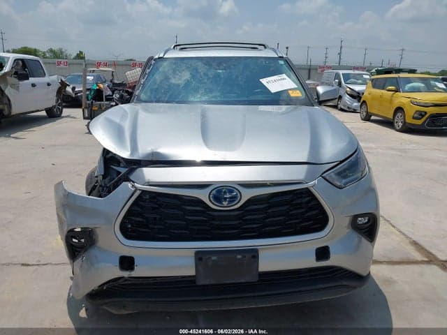 2021 TOYOTA HIGHLANDER HYBRID XLE 12