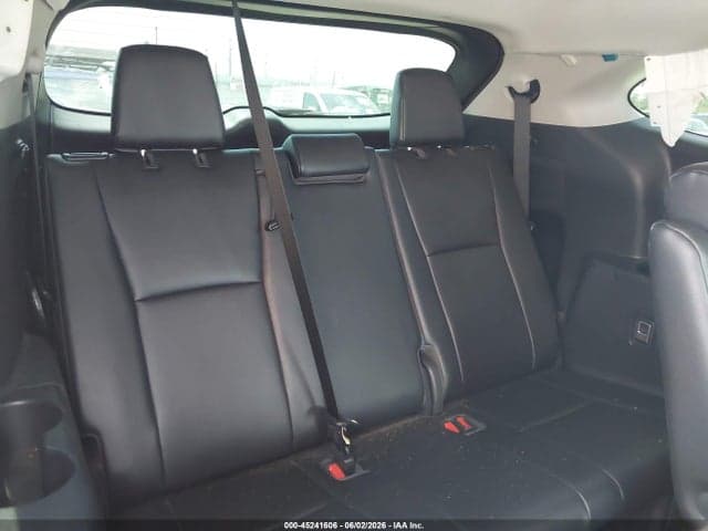 2021 TOYOTA HIGHLANDER HYBRID XLE 17