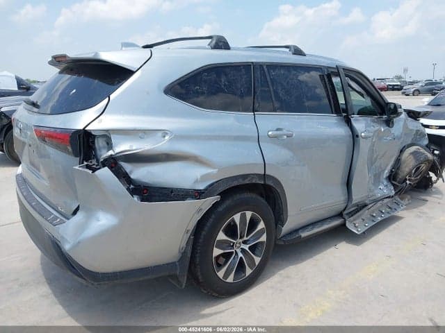2021 TOYOTA HIGHLANDER HYBRID XLE 18