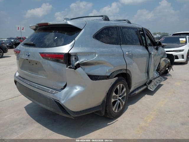2021 TOYOTA HIGHLANDER HYBRID XLE 4