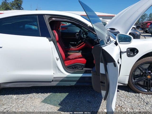 2021 PORSCHE TAYCAN TURBO 5