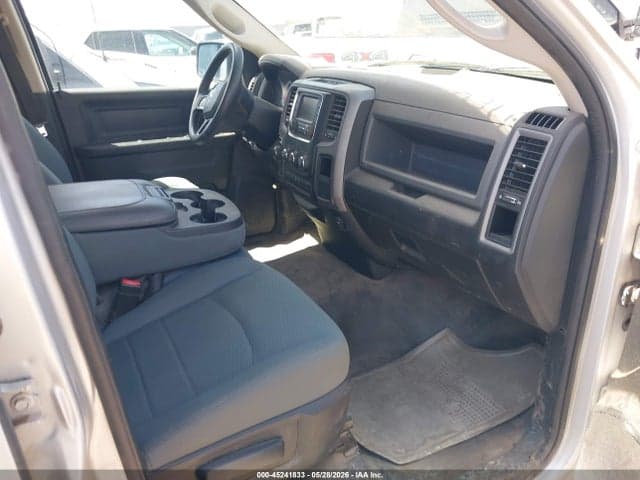 2017 RAM 1500 TRADESMAN 4X4 6'4 BOX 5