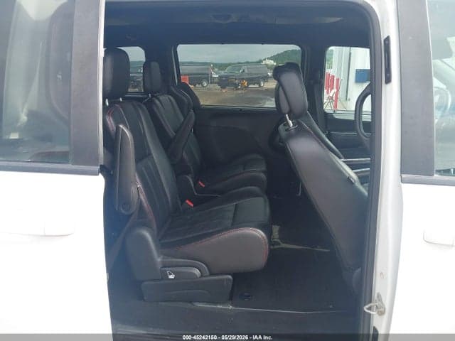 2018 DODGE GRAND CARAVAN GT 8