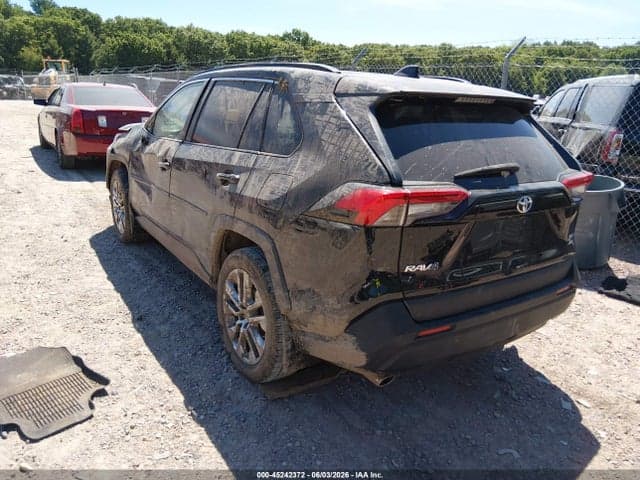 2021 TOYOTA RAV4 XLE PREMIUM 3