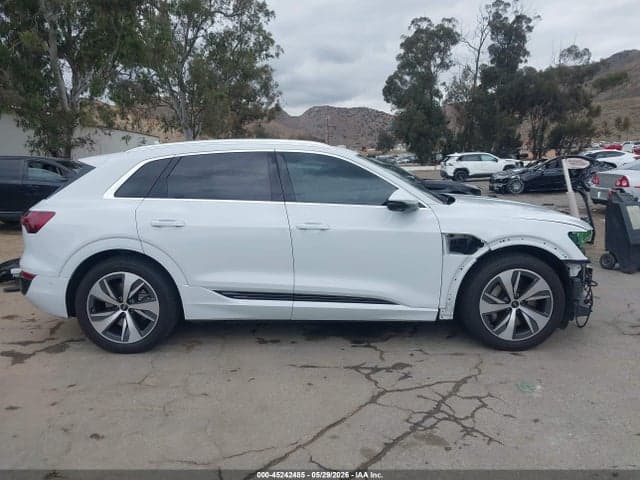 2024 AUDI Q8 E-TRON PREMIUM PLUS QUATTRO 14