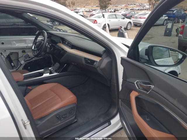 2024 AUDI Q8 E-TRON PREMIUM PLUS QUATTRO 5